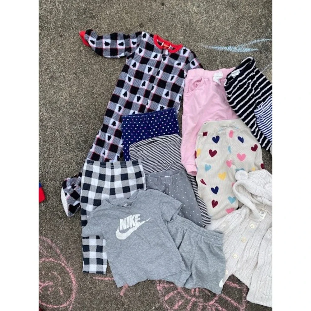 Baby Girl Clothes Lot‎ Nike Old Navy Gap Cardigans Leggings Sleeper 12M 18M - Picture 4 of 8
